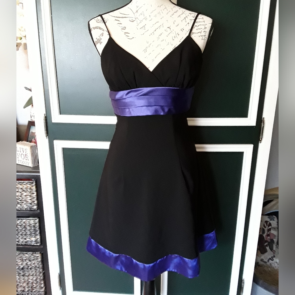 Steppin Out Semi-Formal Dress